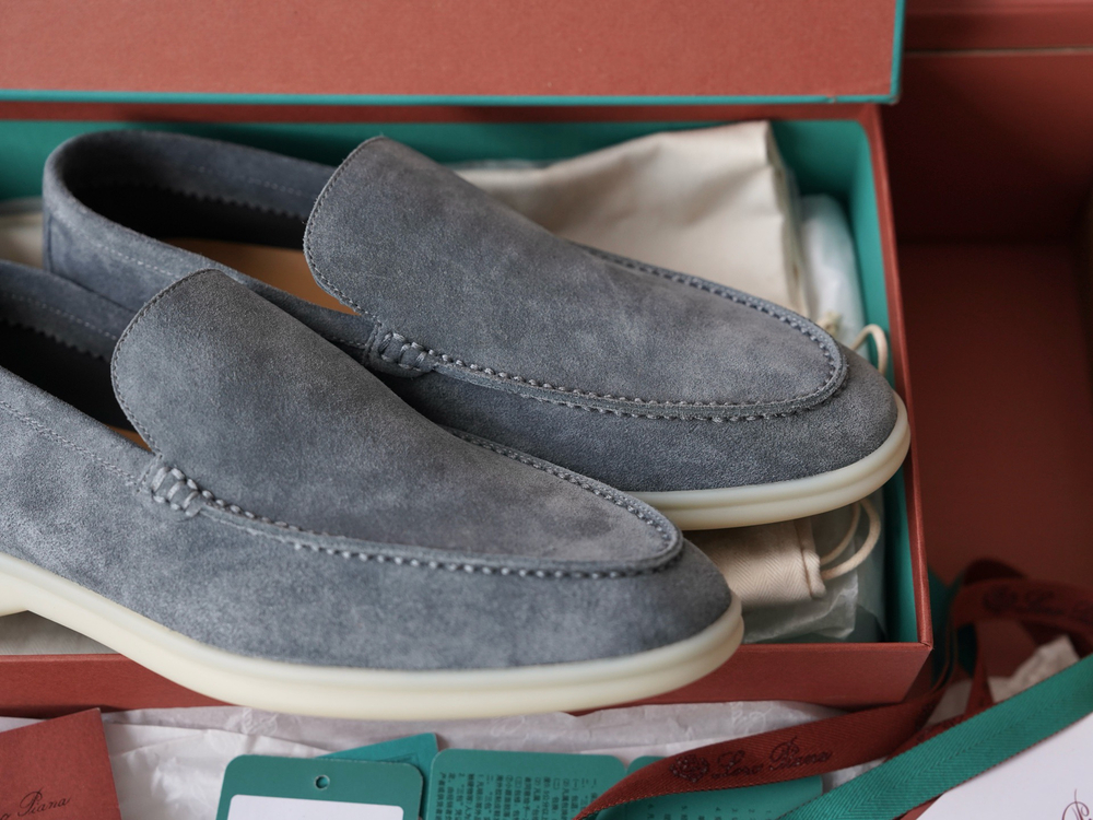 Классические замшевые мокасины