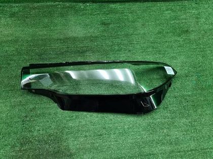 Стекло фары левое BMW X7 G07 (2019-2022)