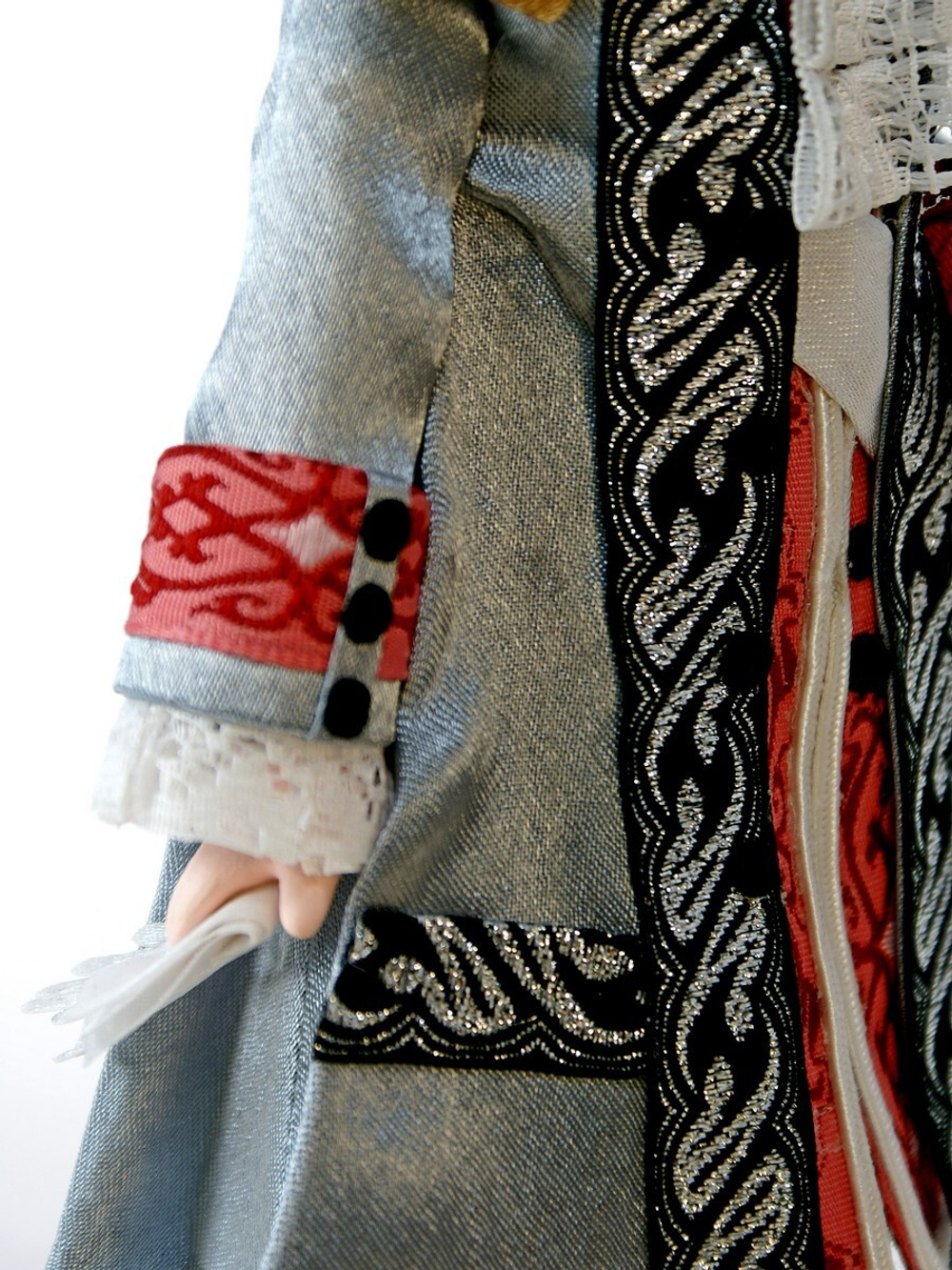 Кукла коллекционная в мужском придворном Французском костюме 18 века