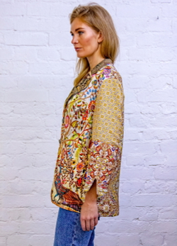 Двусторонний жакет, по мотивам рисунков на портьере, представляющих Венеру и амуров и текстильного панно «Древо Жизни» выполненного в древнеиндийской технике ‘каламкари’