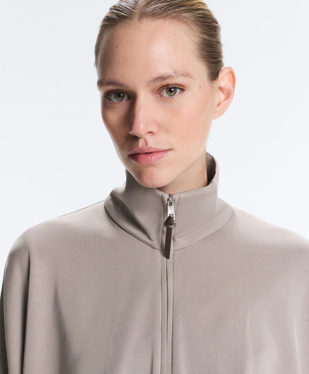 Oysho Мягкая куртка облегающего кроя, светло-серый