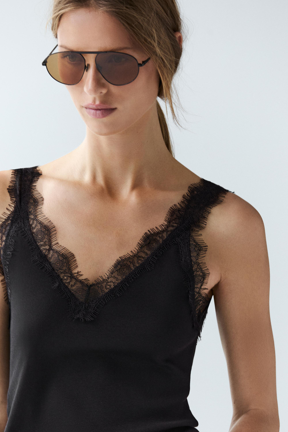 Massimo Dutti Топ на бретелях с кружевной отделкой, черный