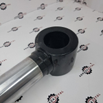 Шток гидроцилиндра подъема переднего ковша (50х957 мм) | 590/40581 | Аналог