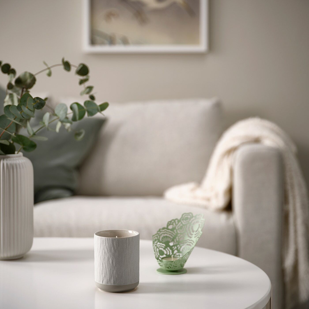 IKEA SILKESTRÄD  (ИКЕА СИЛКЕСТРÄД)  -  Ароматическая свеча, роса и мох/крем, 3,5 часа.