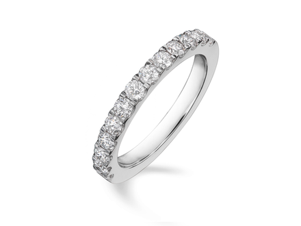 Элегантное кольцо с бриллиантами