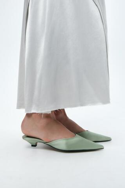 ZARA ТУФЛИ-МЮЛИ ИЗ ТКАНИ НА СРЕДНЕМ КАБЛУКЕ, СИНИЙ