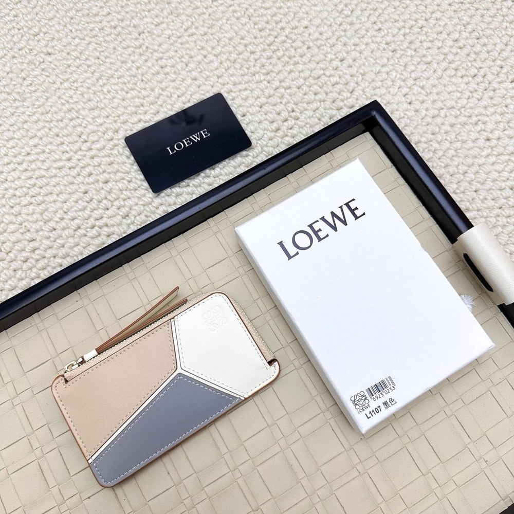 Картхолдер Loewe