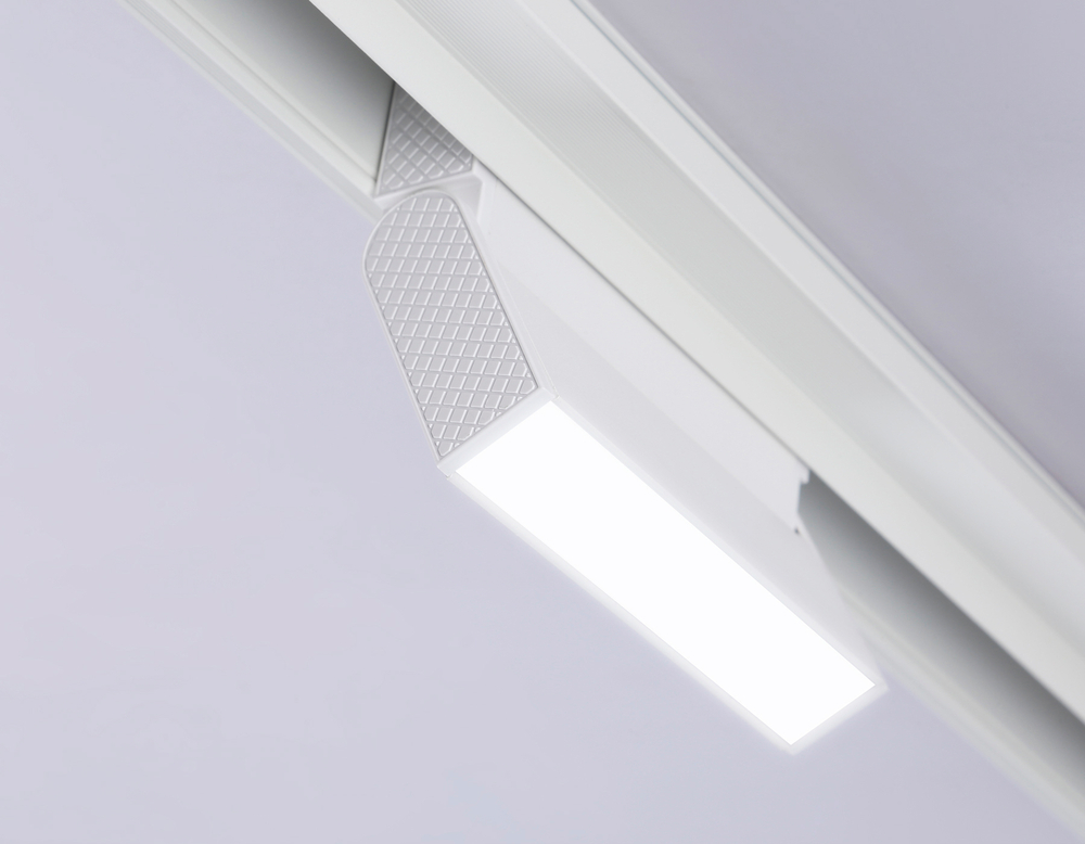 Светильник светодиодный трековый для шинопровода Magnetic GL4058 WH белый IP20 6W 4200K 48V 115*22*105