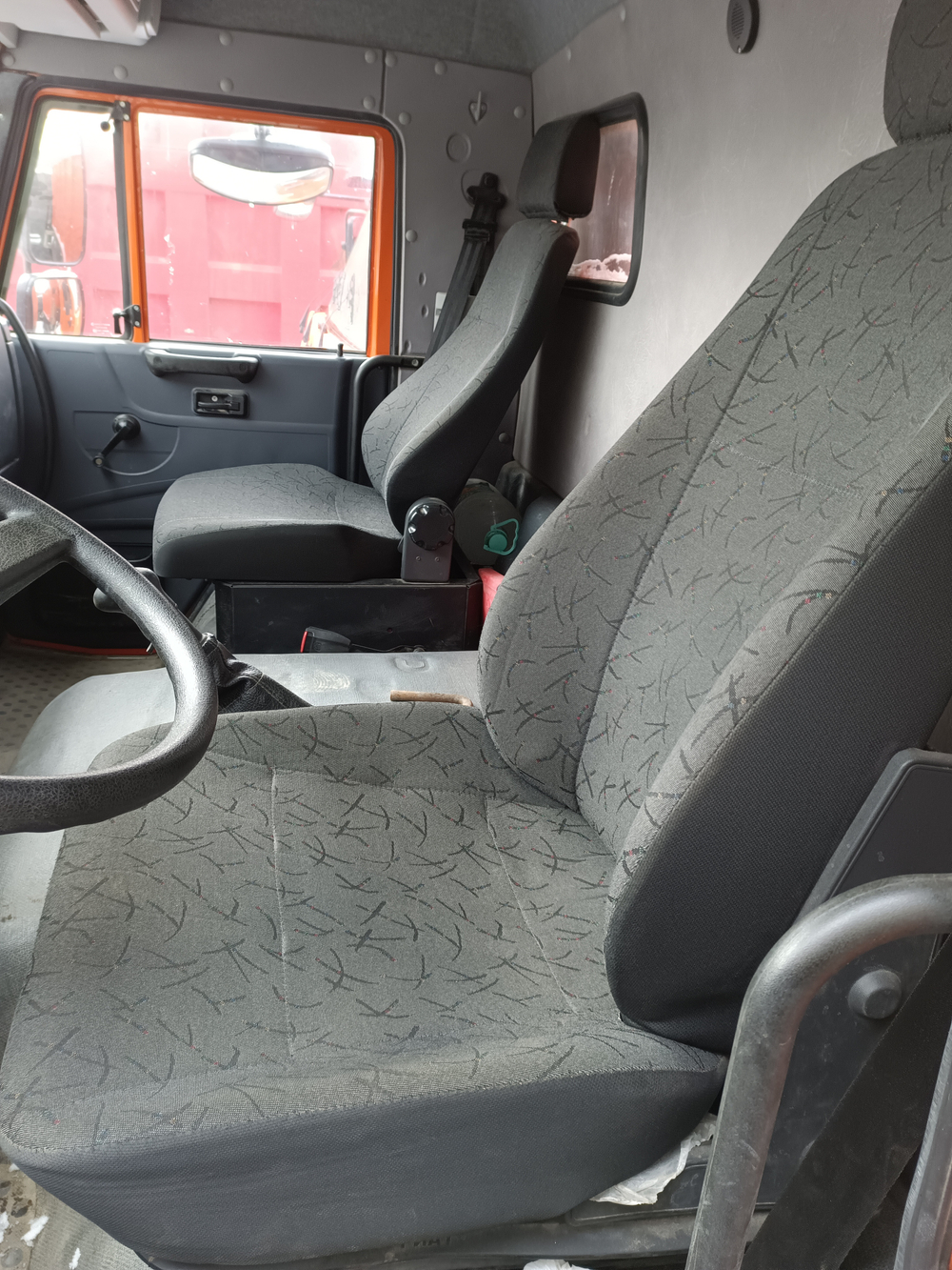 КамАЗ 65201 8x4 Самосвал 65201-6012-49 (Дизельный, 8,9 л, 390 л.с., МТ)