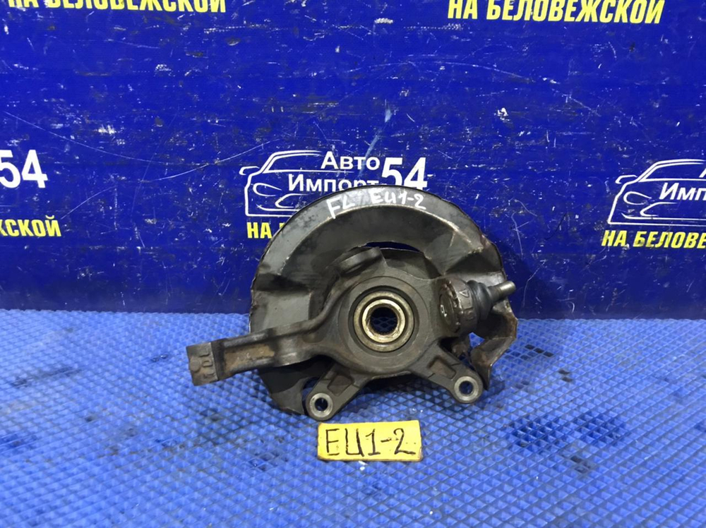 Ступица передняя левая Honda CIVIC 2001