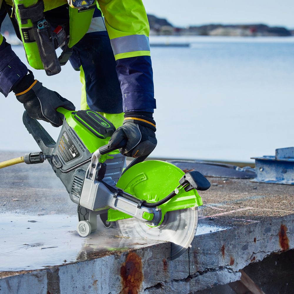 Бетонорез аккумуляторный Greenworks Арт.1501307, 82V, 350 мм, 4,3 кВт, без АКБ И ЗУ