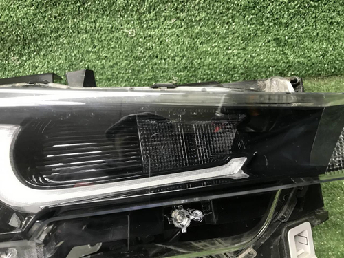 Фара правая Mazda CX-5 2 (2021-н.в.) LED
