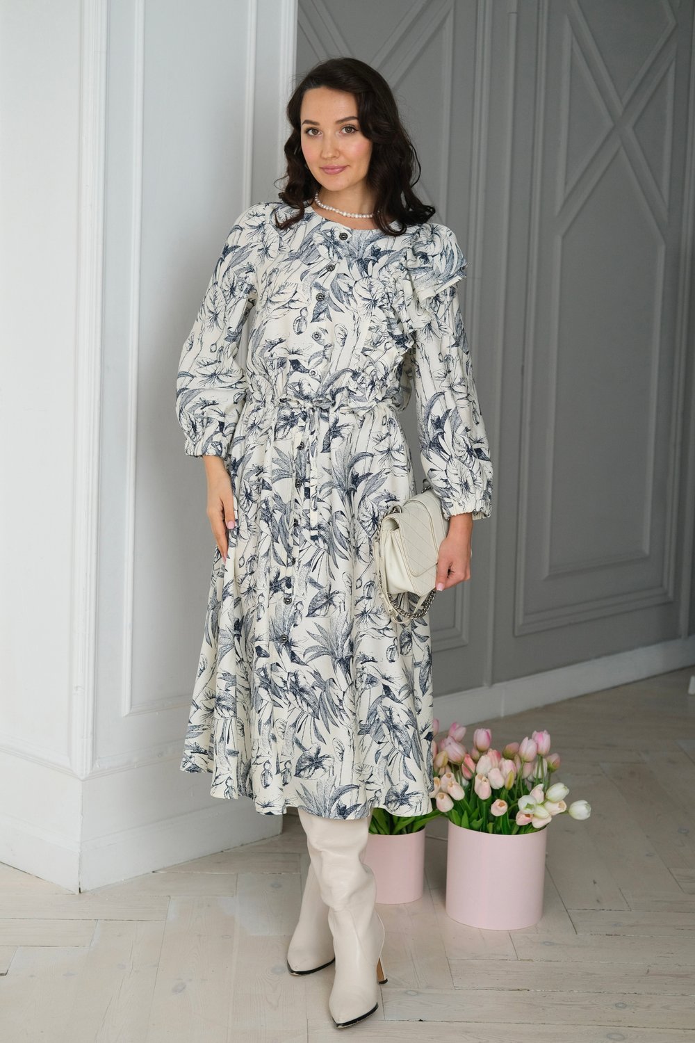 Платье с ассиметричным воланом из вискозы