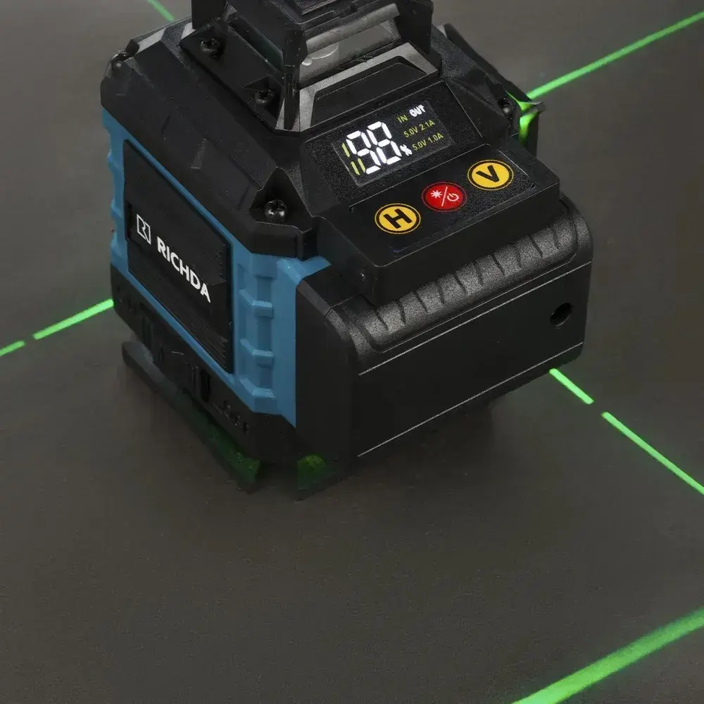 Профессиональный лазерный уровень строительный RICHDA 360 4D / Нивелир, 16 лучей с пультом управления и штативом