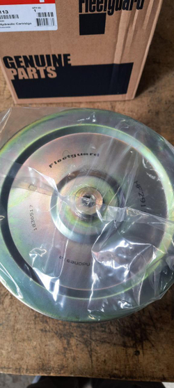 Фильтр масляный Fleetguard LF670