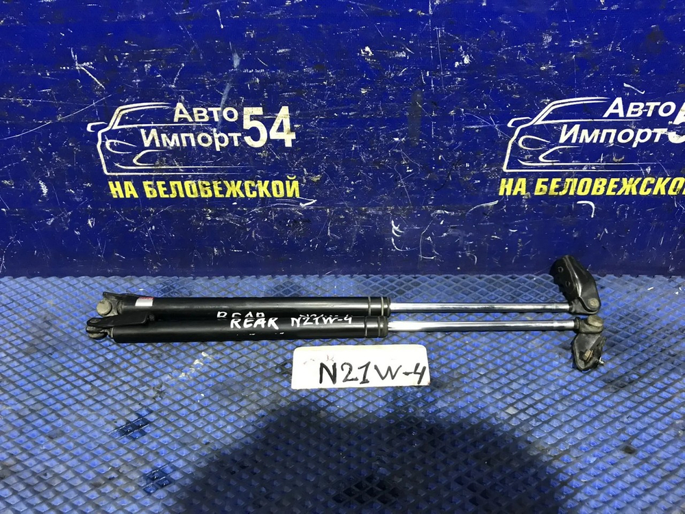 Амортизатор задней двери правый MITSUBISHI RVR 1995