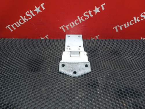 Петля двери 2020г