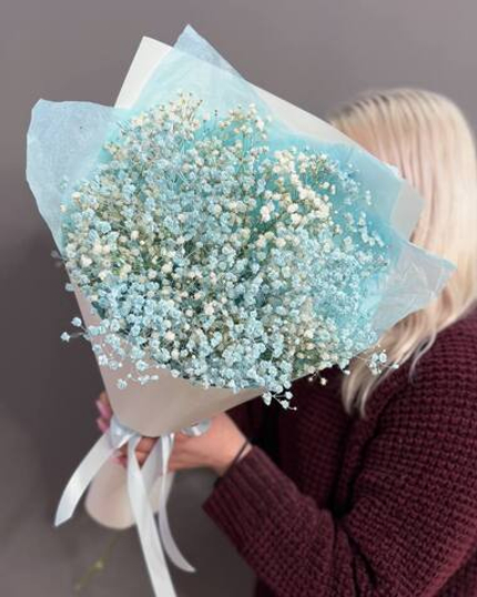 Букет из цветной гипсофилы