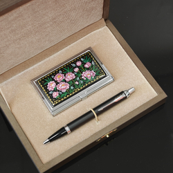 Набор подарочный "Пионы" визитница персональная с ручной росписью и ручка Parker