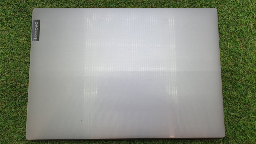 Ноутбук Lenovo i3-8/4Gb/FHD