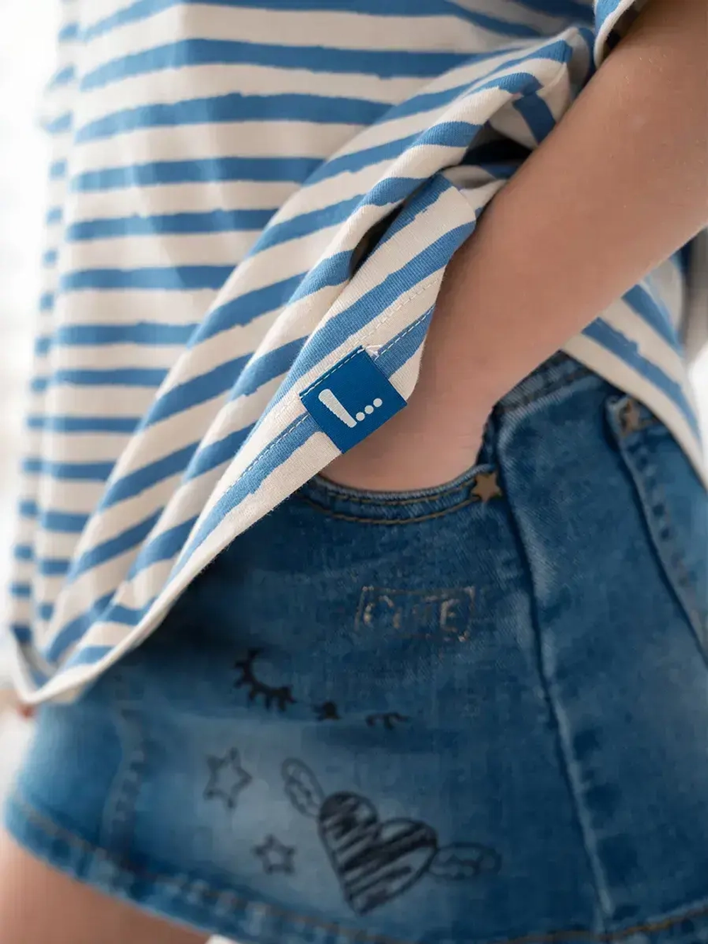 Футболка для девочки в полоску