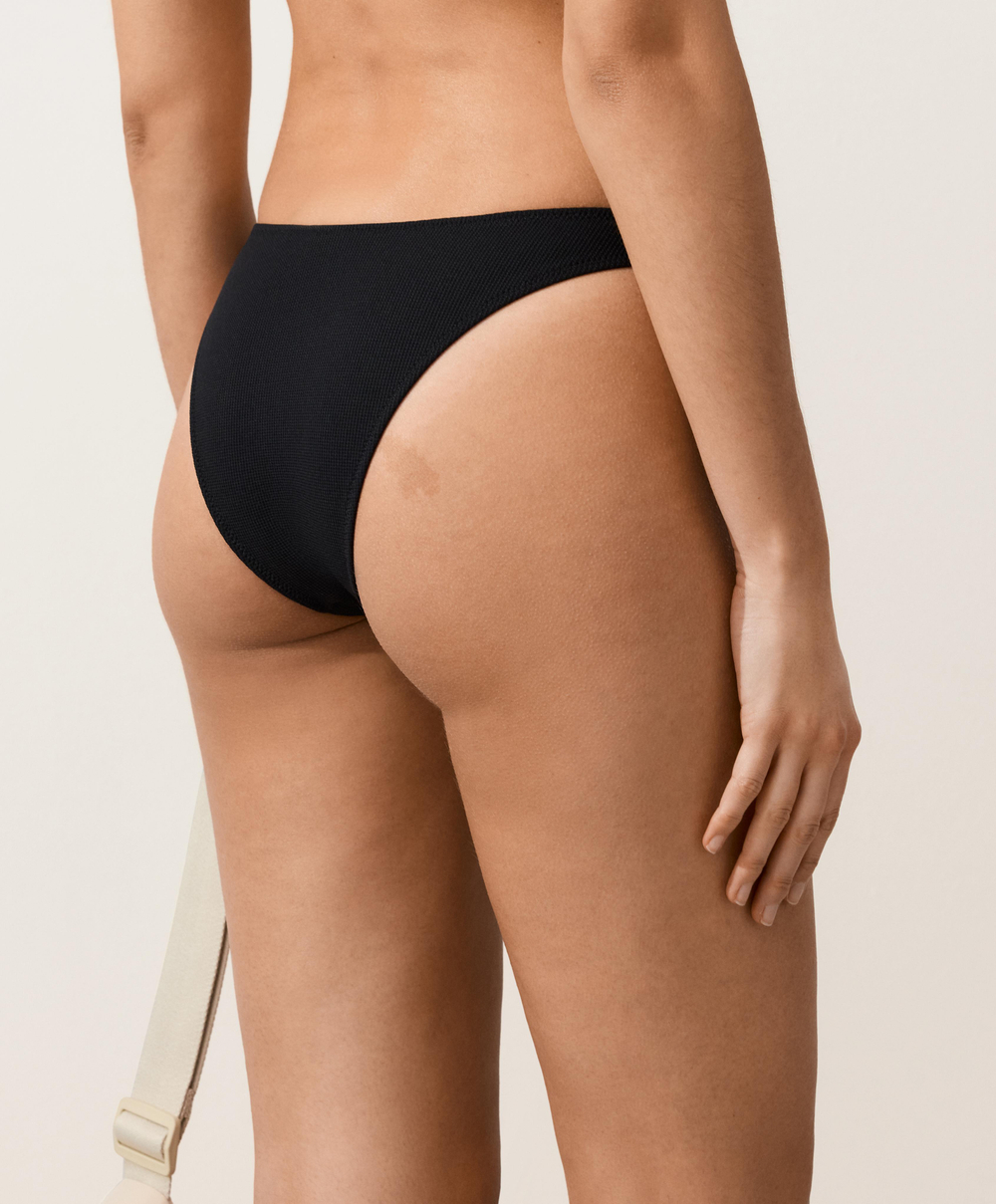 OYSHO Бикини-трусики из пике с U-образным вырезом, черный
