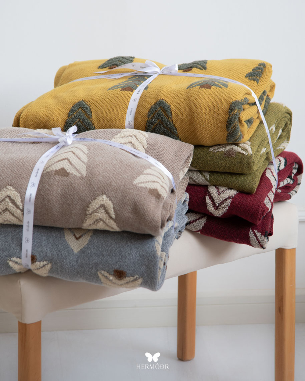 Плед Crimson Sofa Shawl Gray 200 × 250 см 130220336 Иран