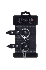 Черные двухслойные наручники с белой строчкой