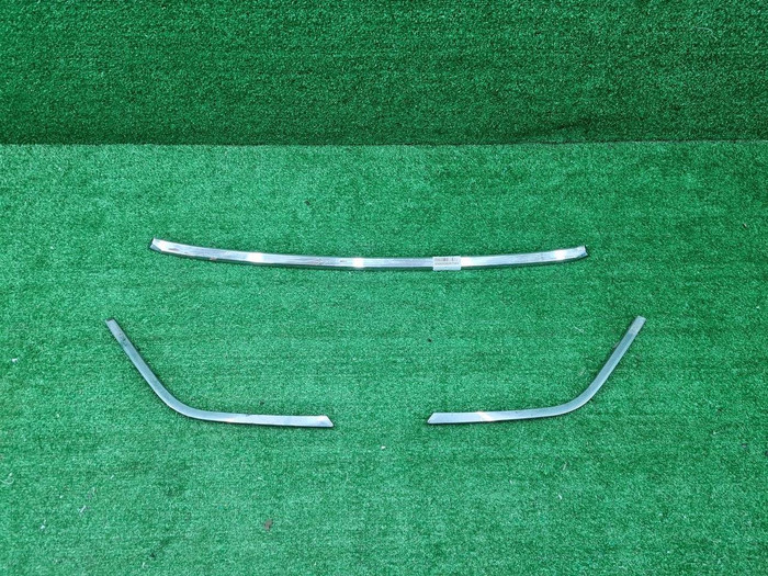 Молдинг решетки радиатора Haval F7 (2022-2024)