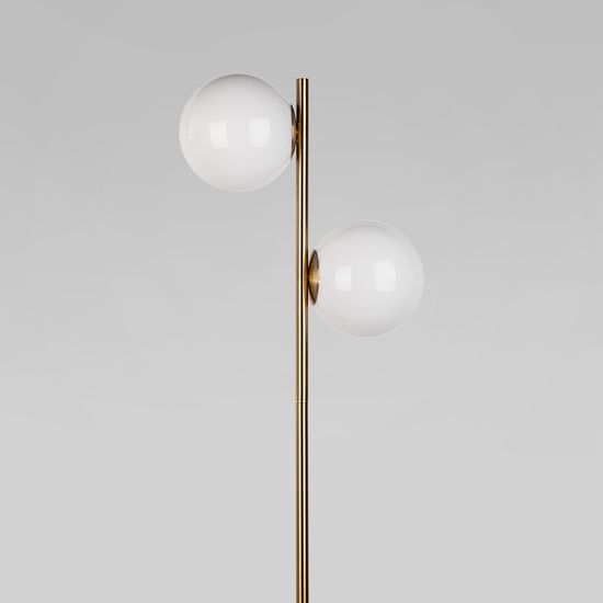 01158/2/ напольный светильник/ латунь