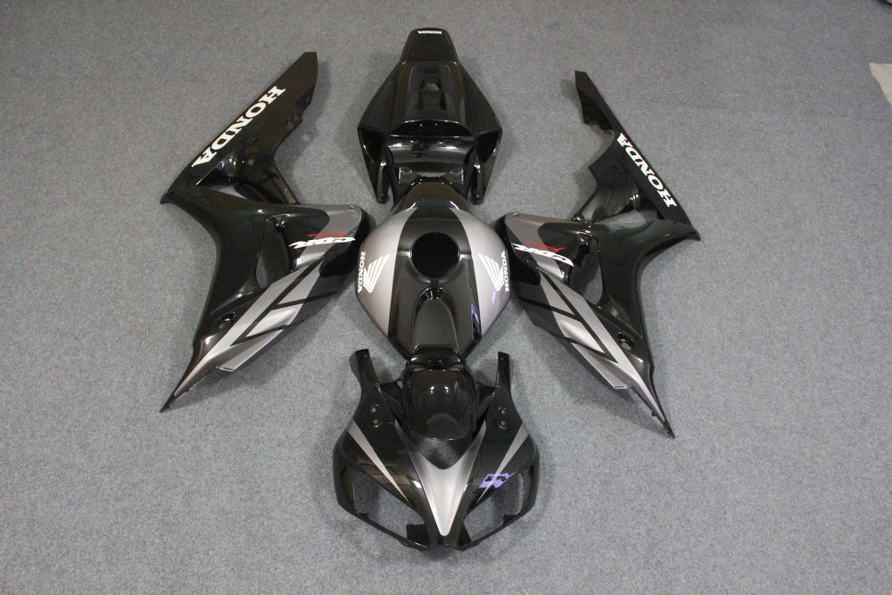 Комплект пластика для мотоцикла Honda CBR 1000RR 06-07 Чернo-Серебрянный