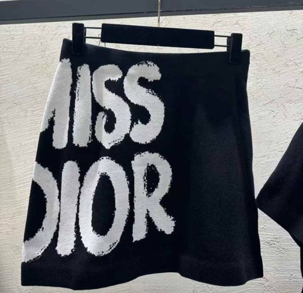 Костюм Dior