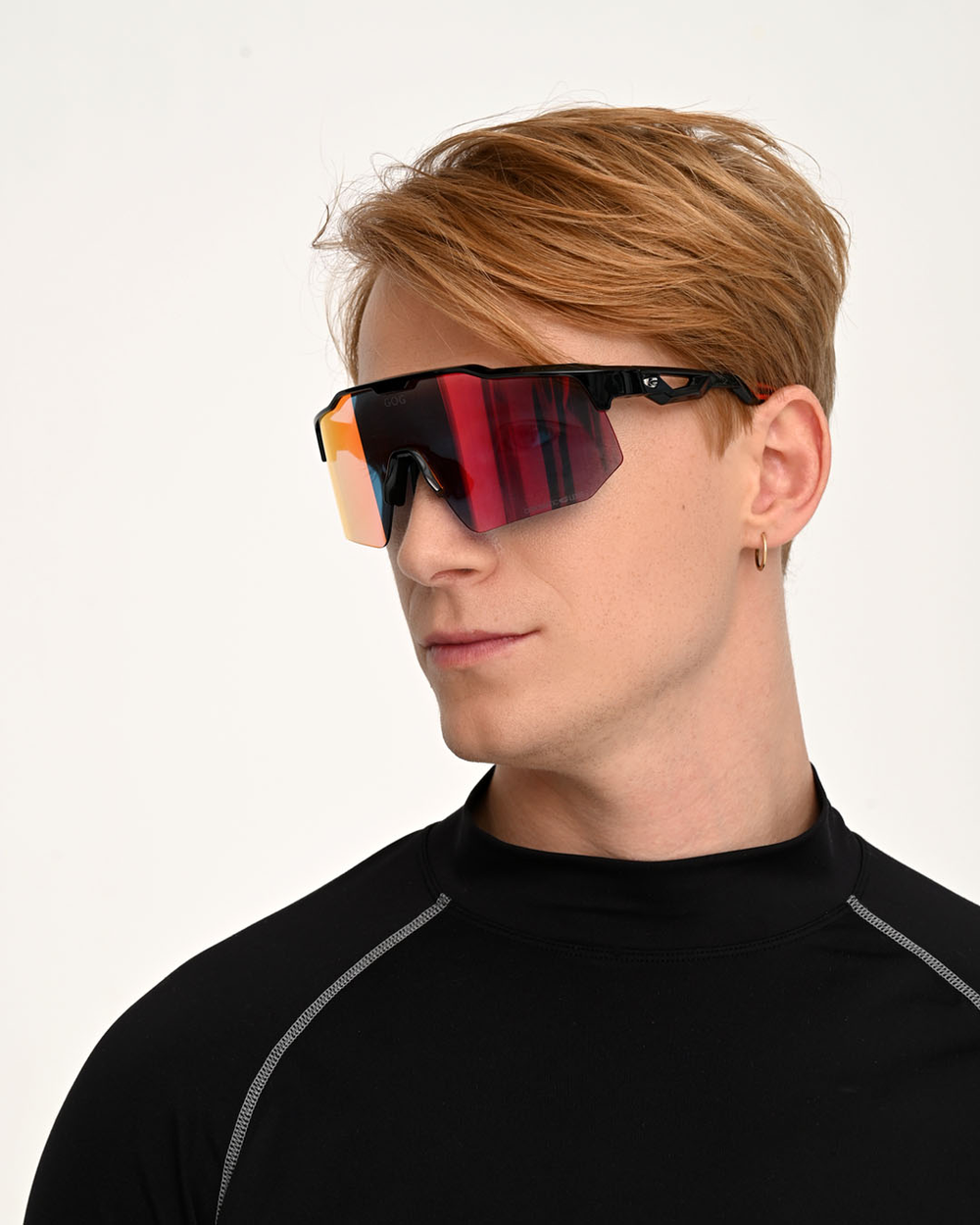 Спортивные очки GOG Loki / Black/Red / Photochromic Reflex Red