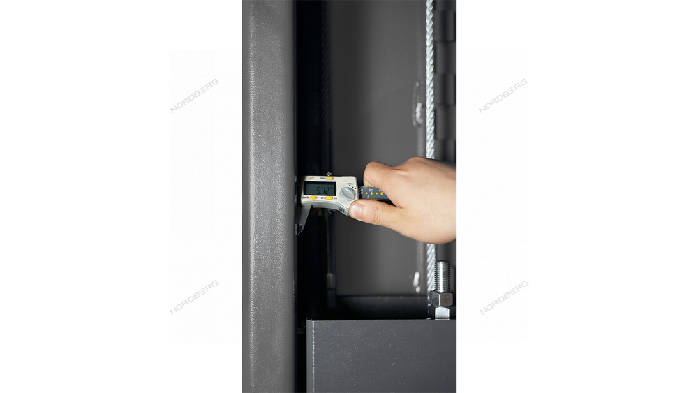 Подъемник двухстоечный 4 т, верхняя синхронизация, H=3,6 м, 220 В, серый NORDBERG N4120H-4G_3+2_220