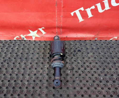 Амортизатор кабины задний