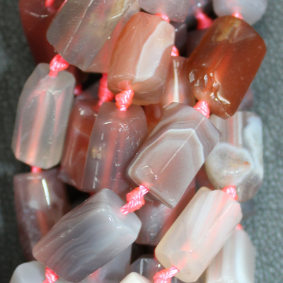 Агат Ботсвана розовый трубки 10-13мм