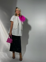 Брошь с перьями фуксия