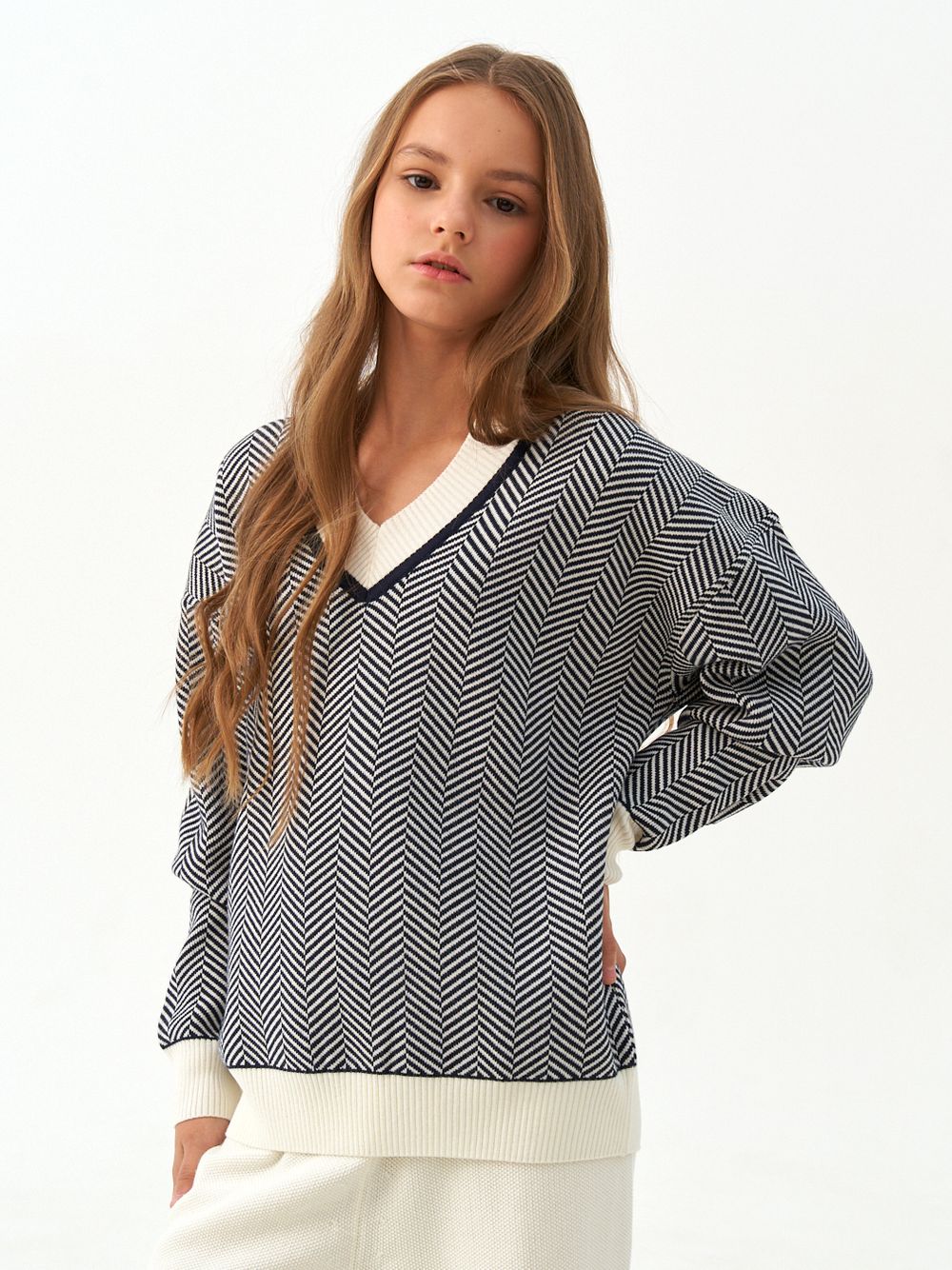 Джемпер для девочки 954 синий-молочный