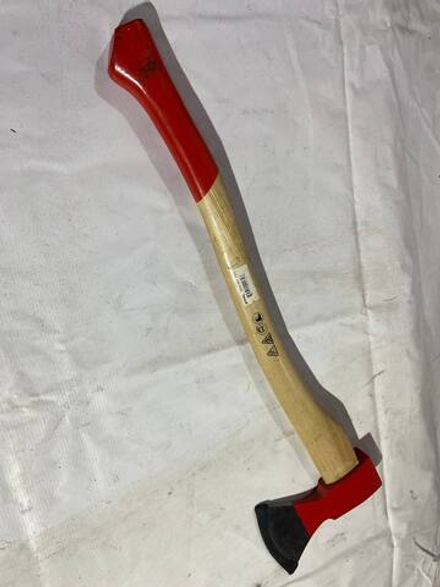 Баварский топор с топорищем из ясеня 1250г