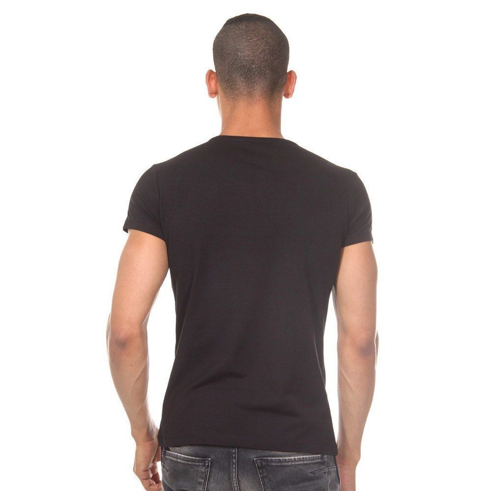 Черная мужская футболка (Размер: M) (Цвет: черный)