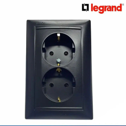 0300 Legrand Розетка 2-ая чёрный