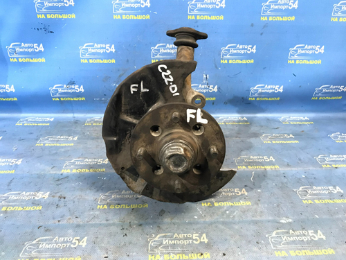 Ступица передняя левая NISSAN LARGO 1992