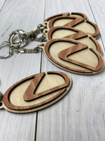 автомобильный брелок фанера