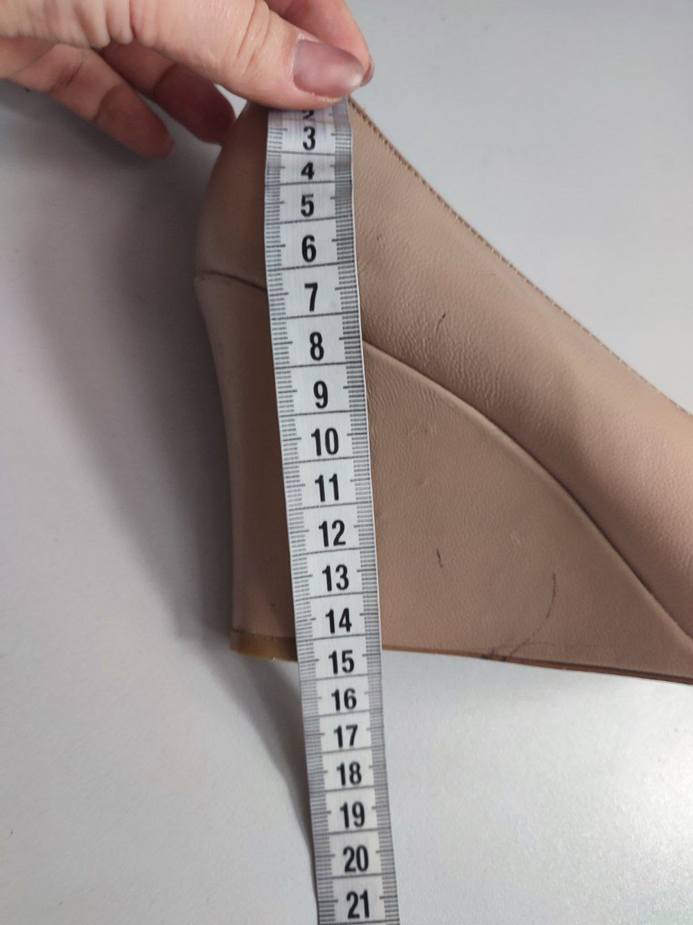 Туфли лаконичные 38 размер