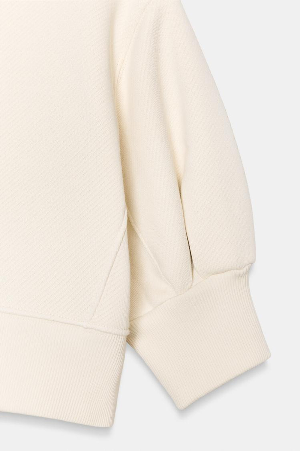 ZARA ОБЪЕМНАЯ УКОРОЧЕННАЯ ТОЛСТОВКА, ЭКРЮ