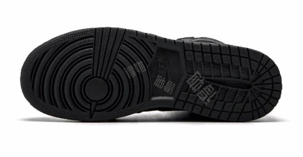 Кроссовки Jordan Air Jordan 1 Retro High Og Essentials Black (Женская размерная сетка)