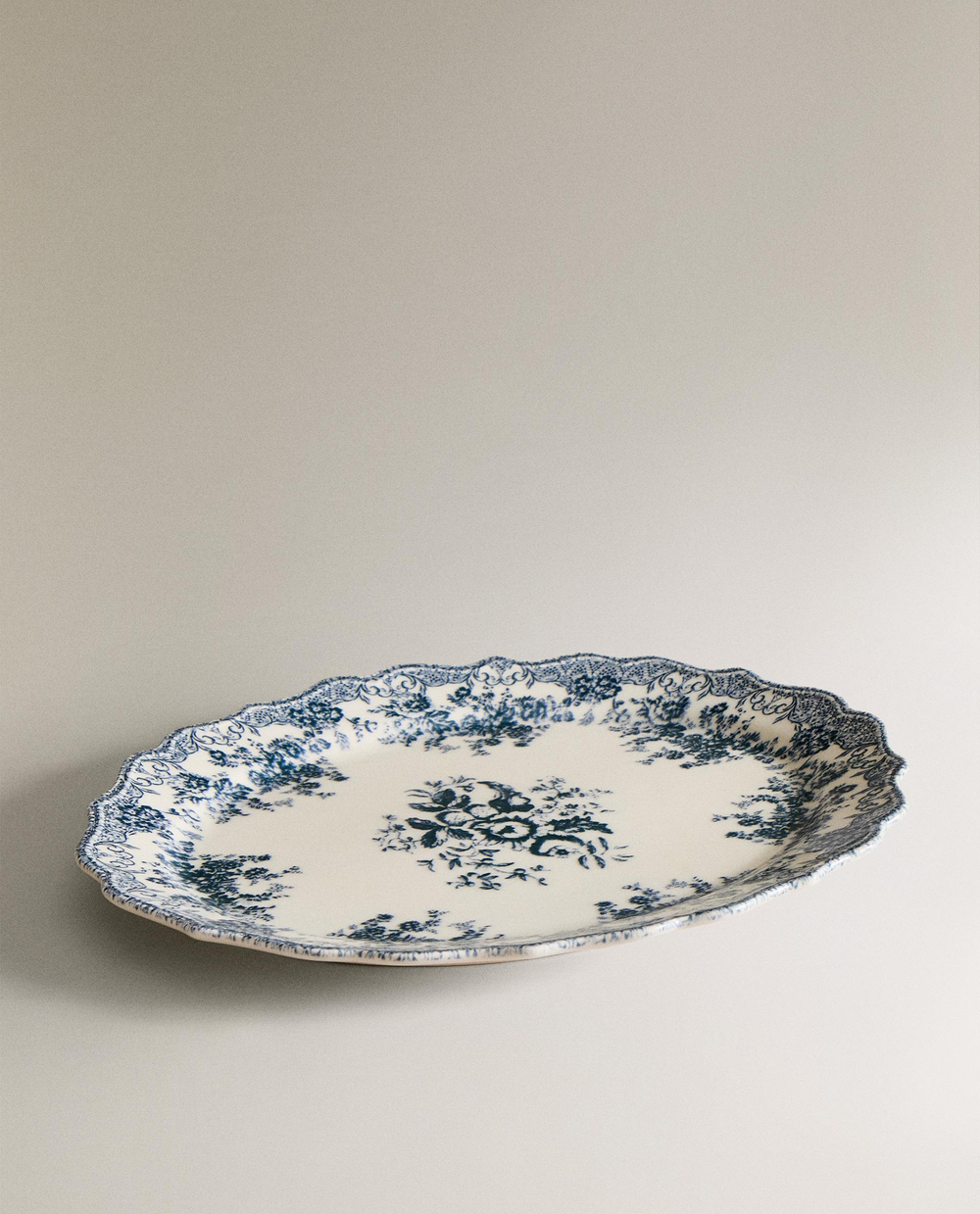Zara Home блюдо сервировочное из фаянса, цвет синий, 40 см