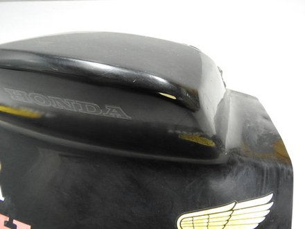 пластик задний верхний Honda PC800 RC34 77210-MR5
