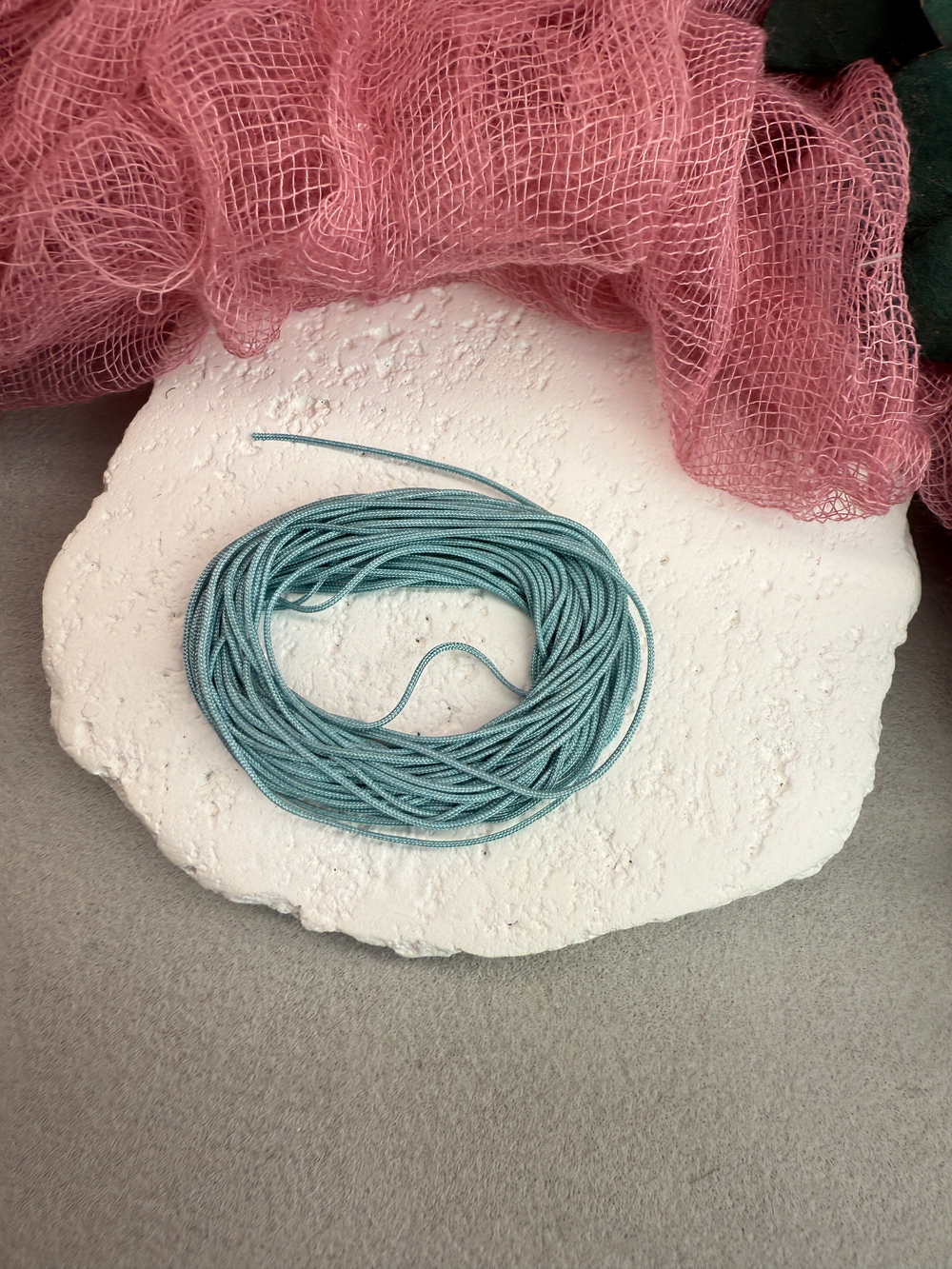 Шнур для плетения браслетов 0,6 мм, Яйцо дрозда (5 м)