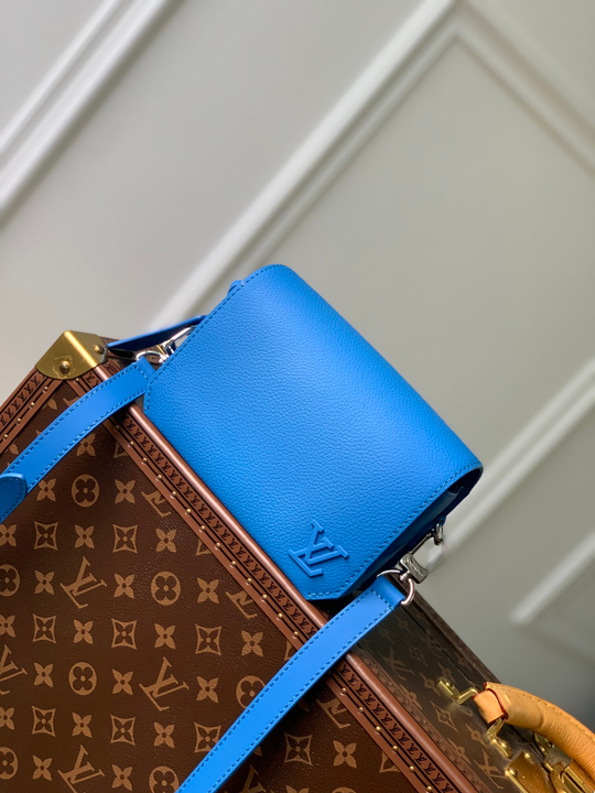 Louis Vuitton Fastline Wearable Wallet